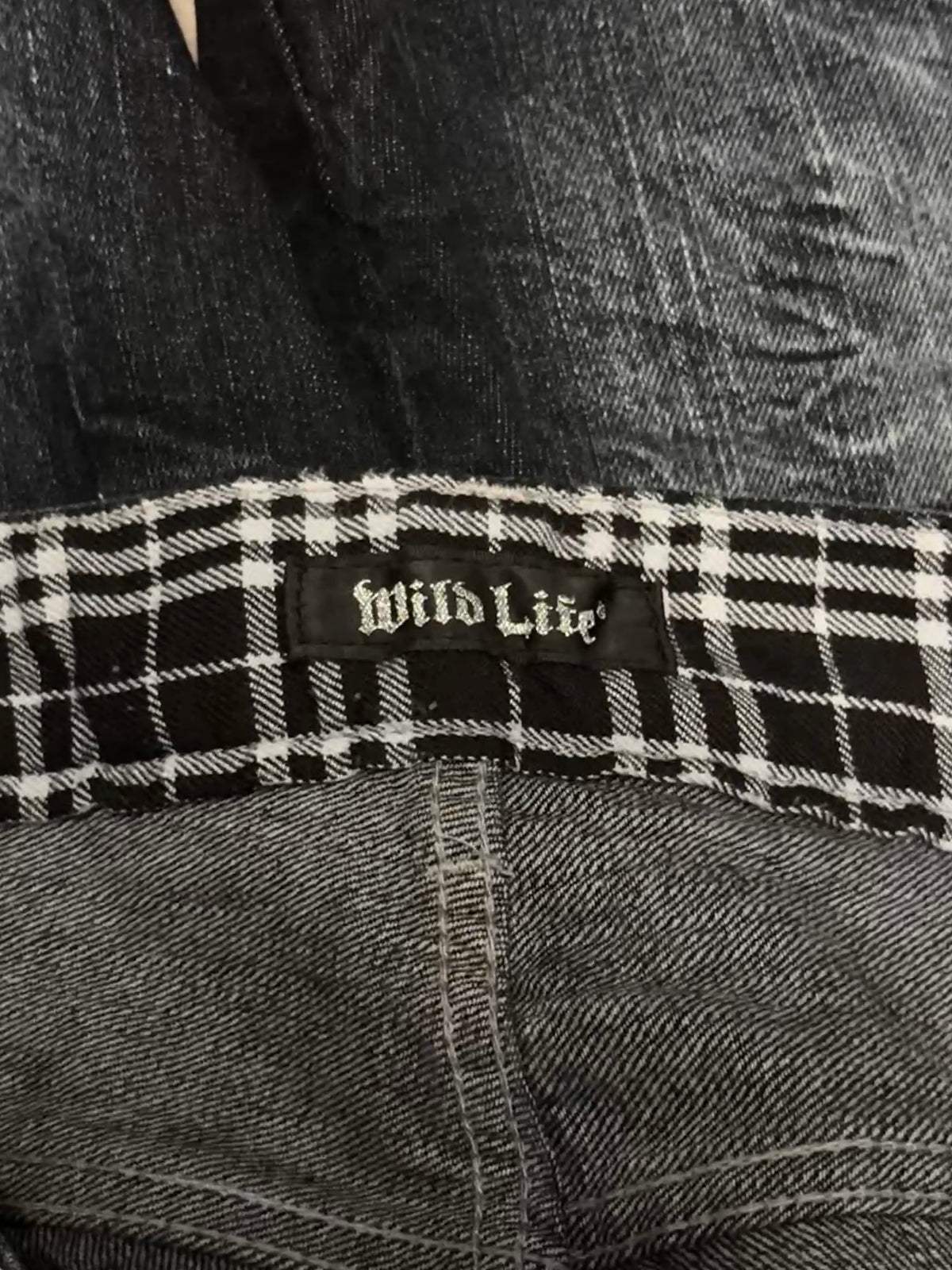 Japanese brand navy honeycomb wash straight leg jeans w/ tartan check detailing