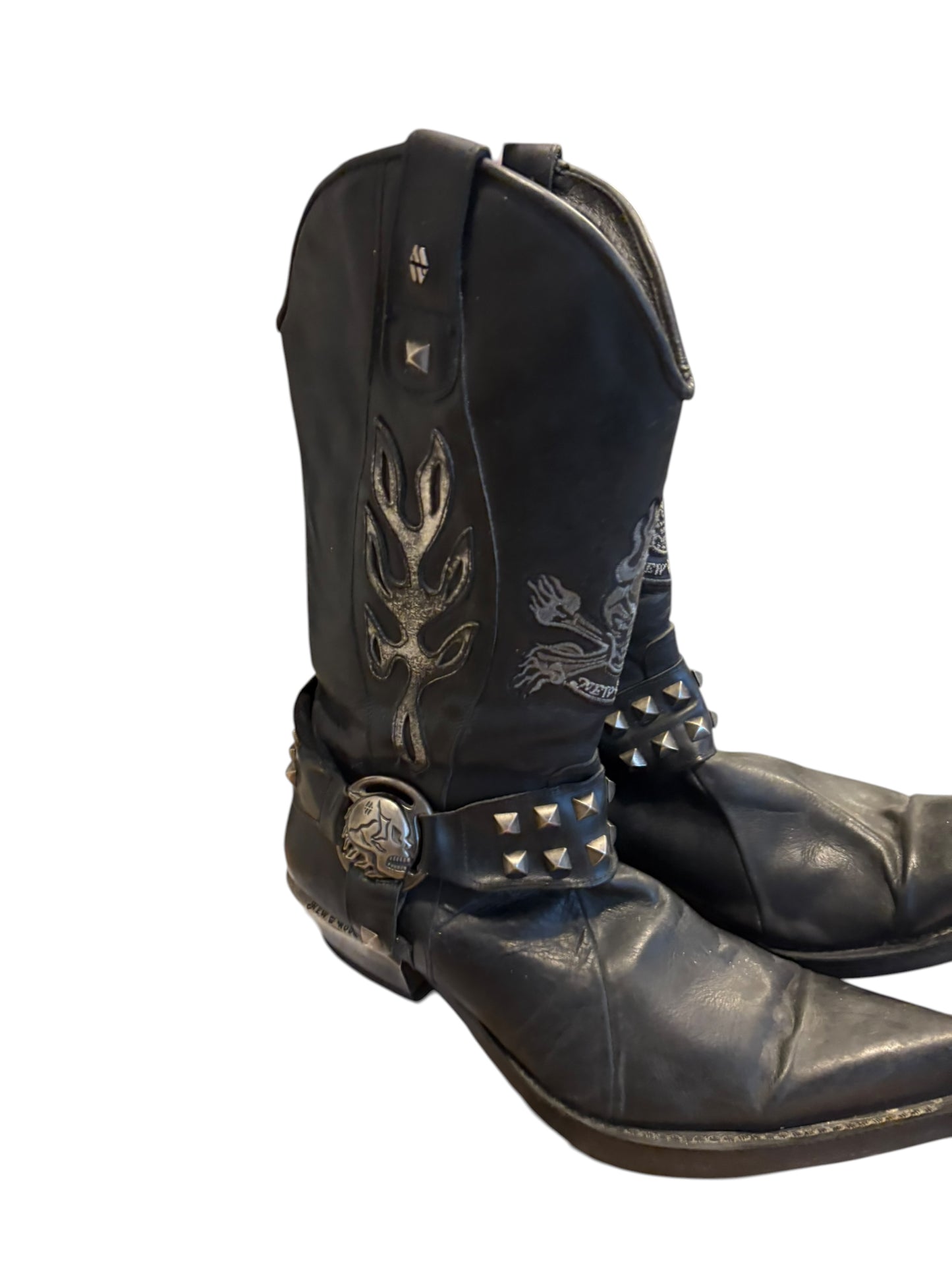 New Rock pyramid studded western boots w steel heel and side zipper