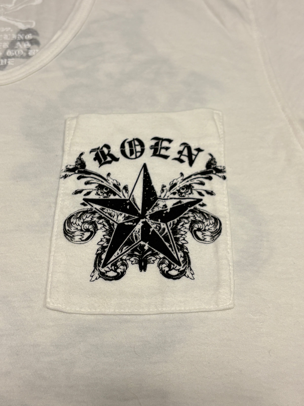 Roen white skull detailed graphic T-shirt
