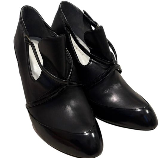 Alfredo Bannister black leather heeled boots