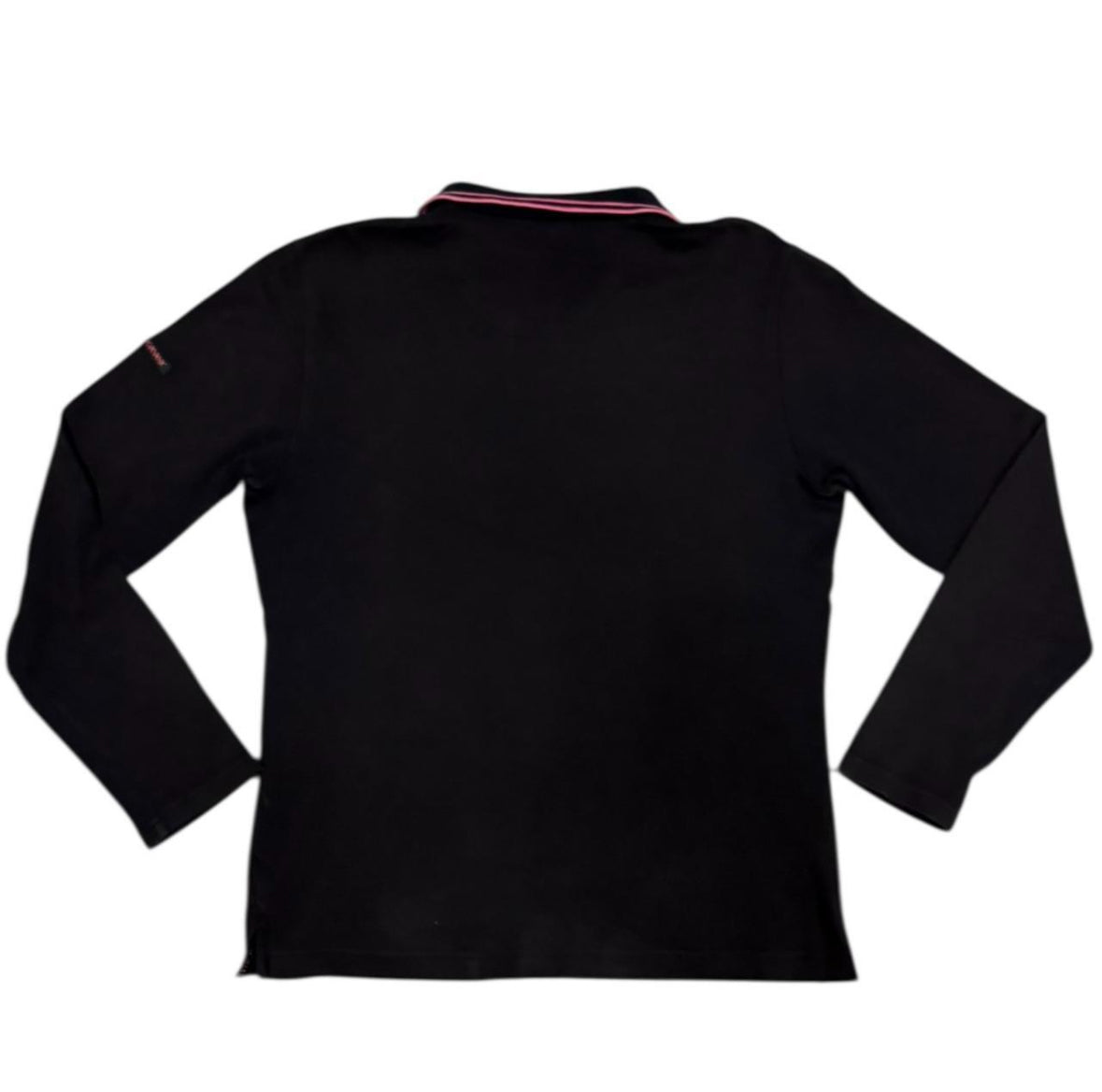 Burberry black polo longsleeve
T-shirt with pink detailing