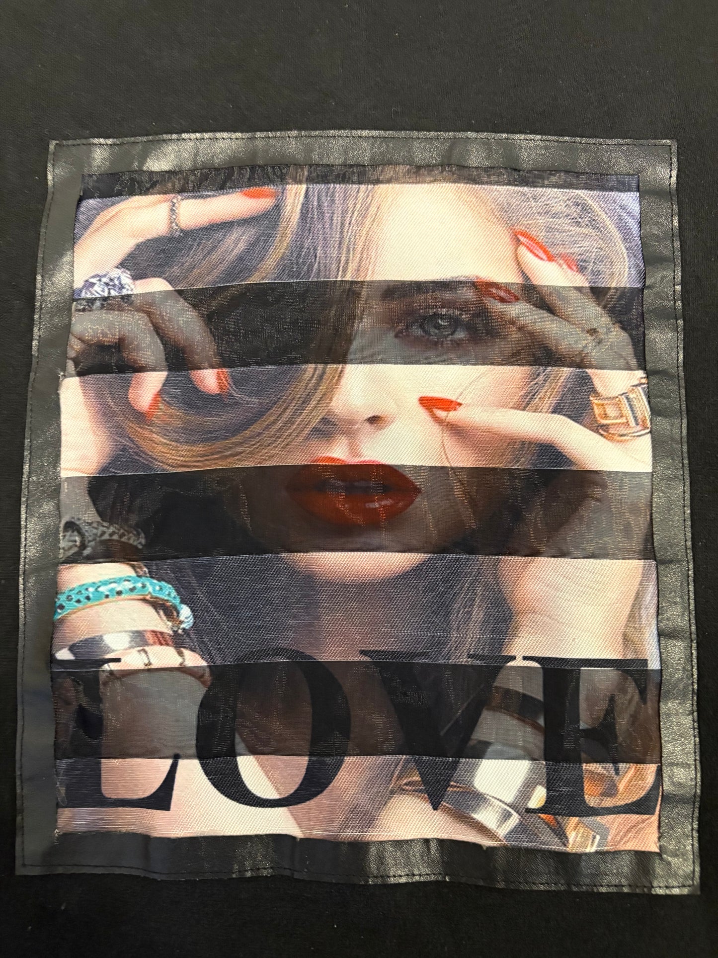 Japanese brand holographic effect ‘Love’ pullover cotton hoodie